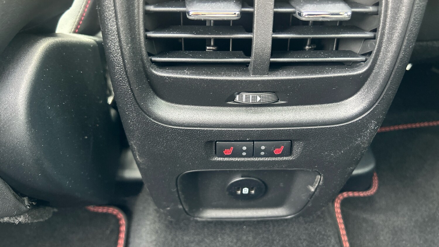 Used Ford Kuga 2025 for sale - 76384195: Photo 42