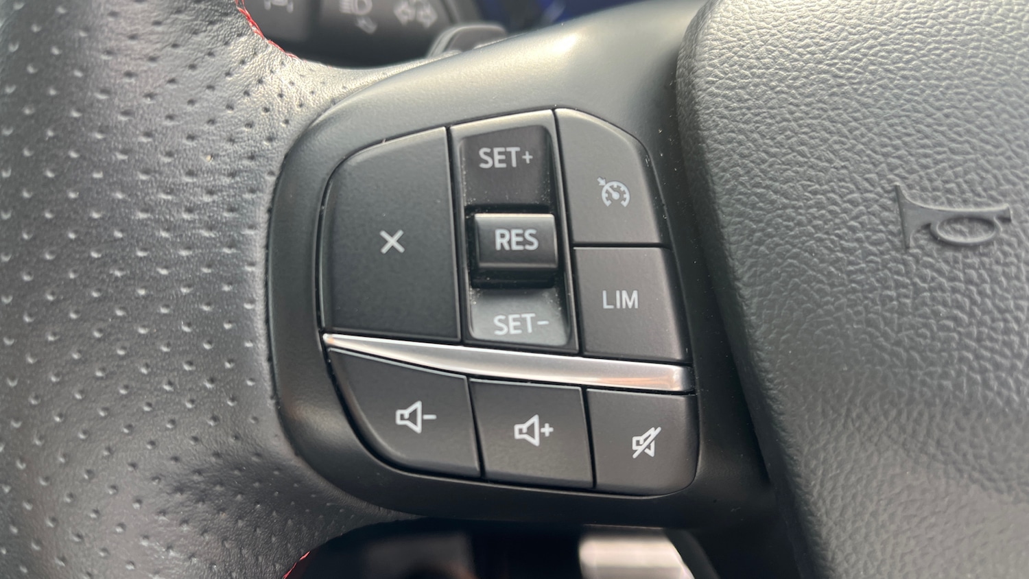 Used Ford Kuga 2020 for sale - 76428630: Photo 29