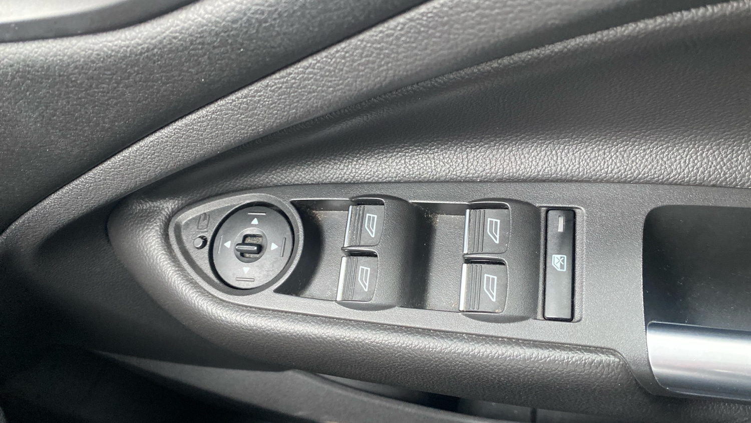 Used Ford Kuga 2018 for sale - 77329086: Photo 31