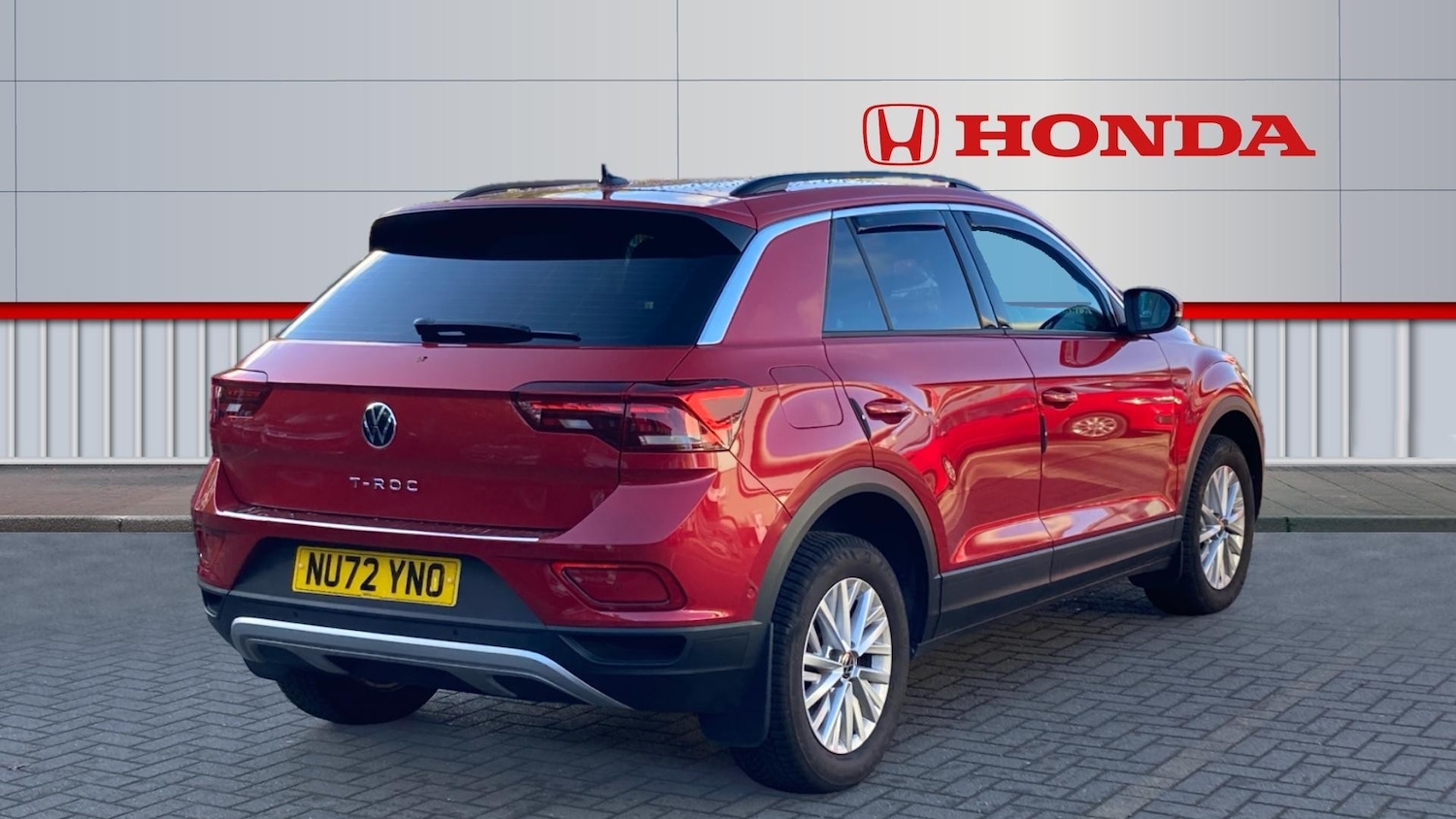 Used Volkswagen T-Roc 2022 for sale - 77323455: Photo 12