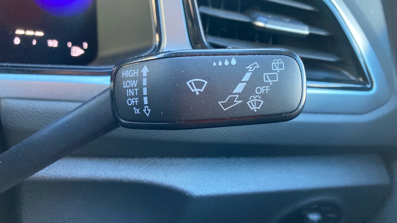 Used Volkswagen T-Roc 2022 for sale - 77323455: Photo 23