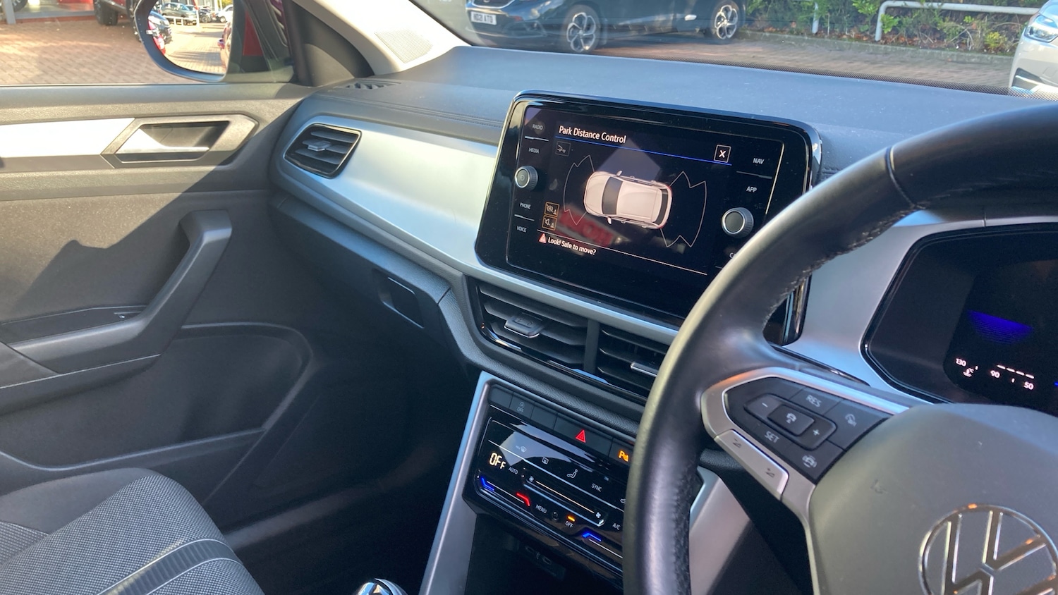 Used Volkswagen T-Roc 2022 for sale - 77323455: Photo 28