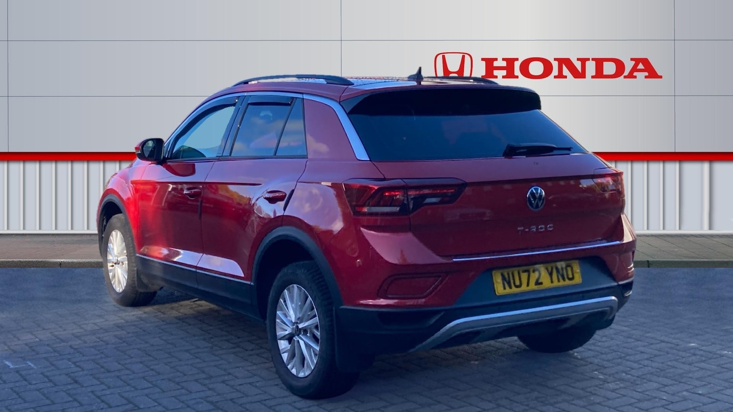 Used Volkswagen T-Roc 2022 for sale - 77323455: Photo 3