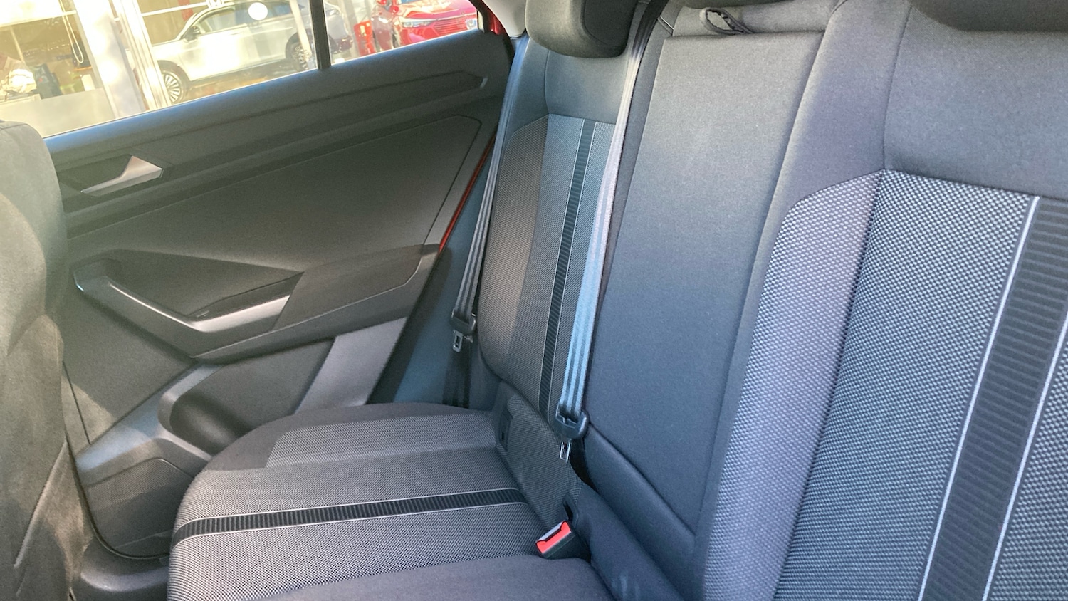 Used Volkswagen T-Roc 2022 for sale - 77323455: Photo 8