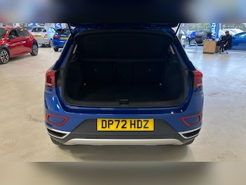 Used Volkswagen T-Roc 2022 for sale - 78408157: Photo