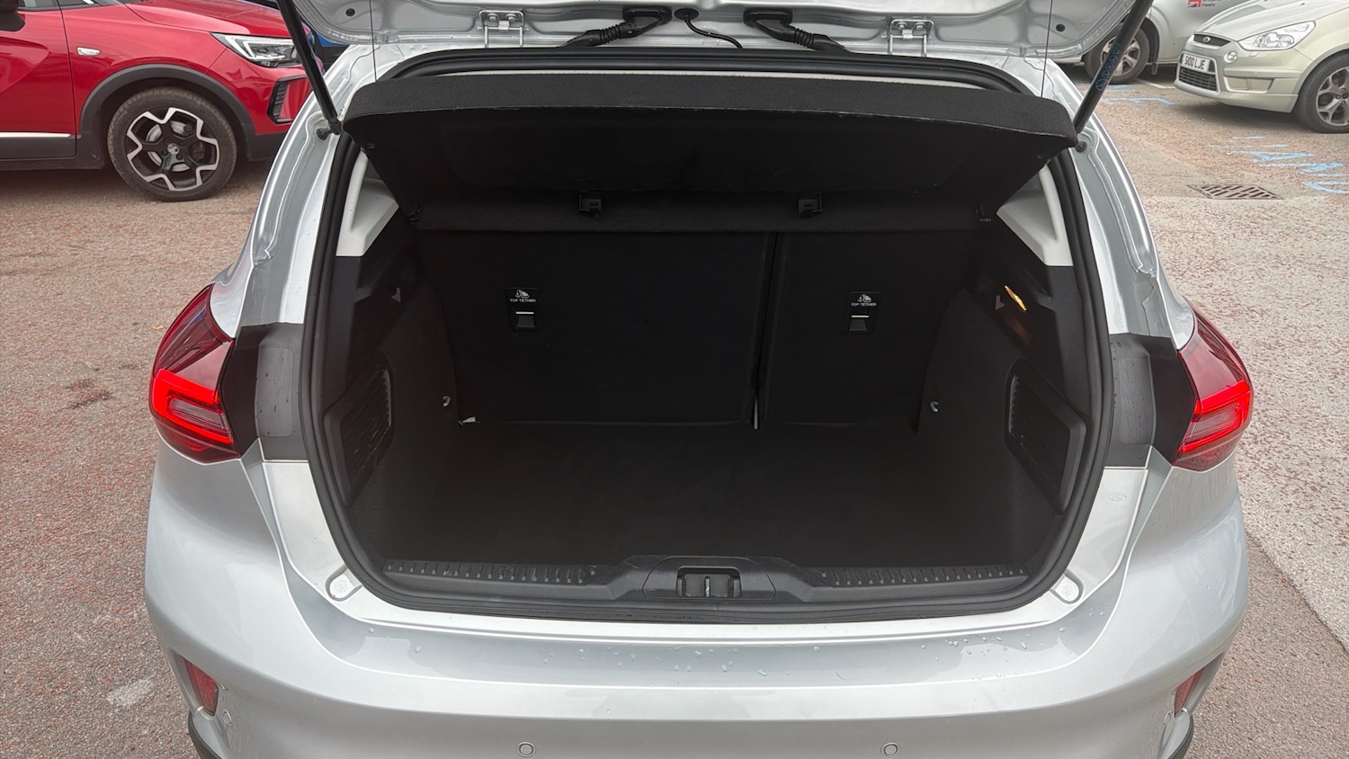 Used Ford Focus 2022 for sale - 76311338: Photo 4