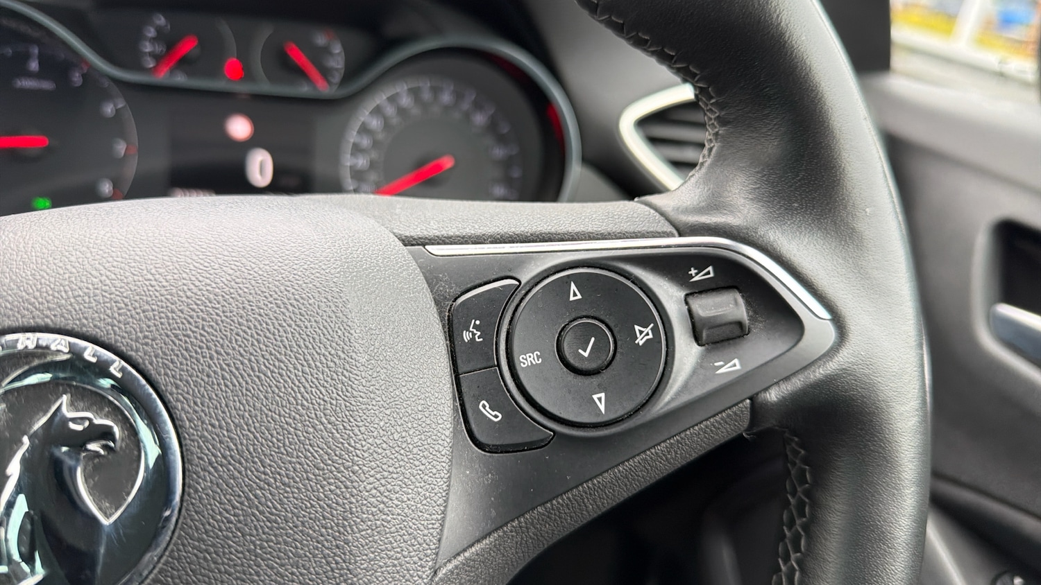 Used Vauxhall Crossland 2022 for sale - 76299311: Photo 32