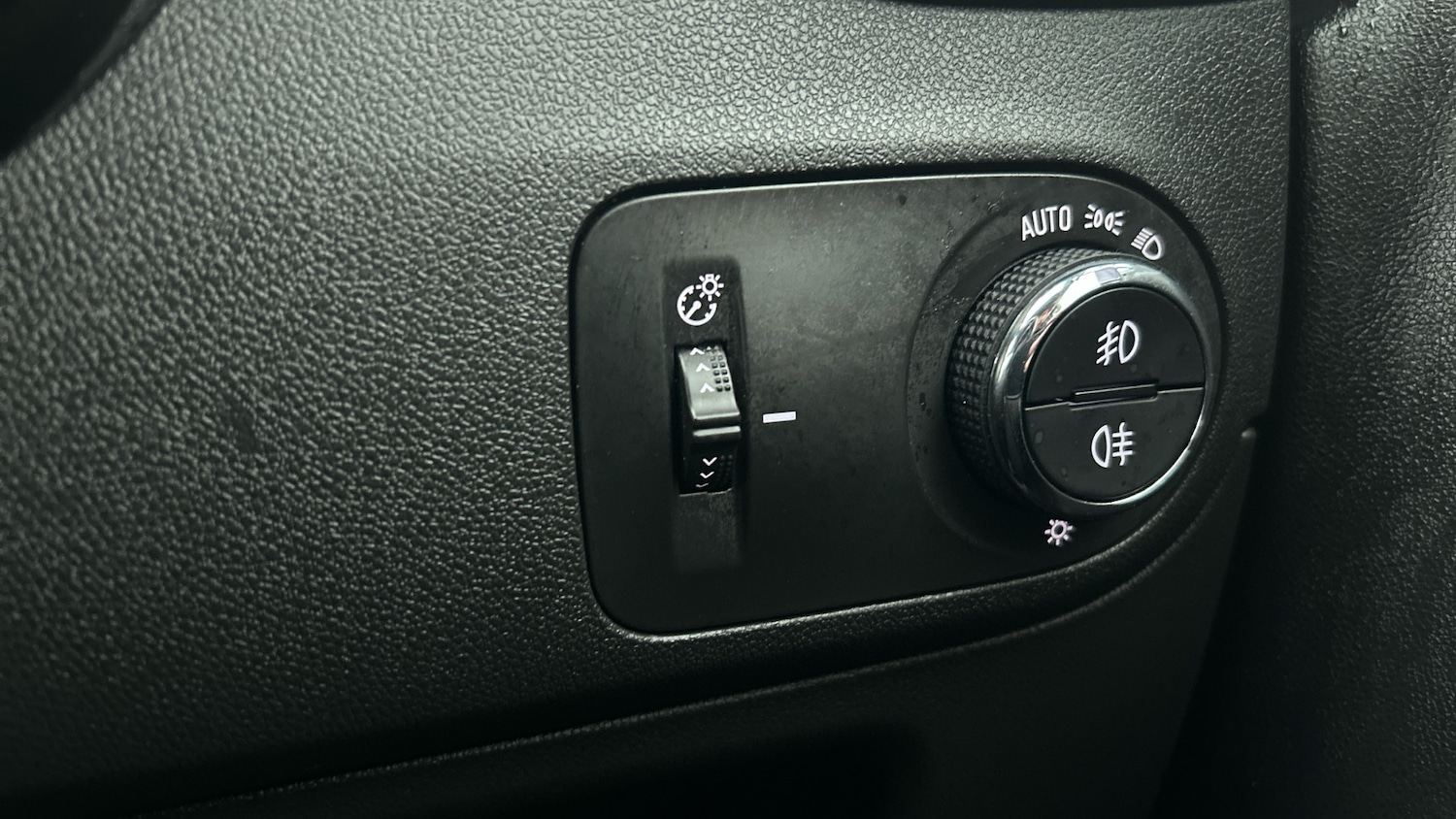 Used Vauxhall Crossland 2022 for sale - 76299311: Photo 35