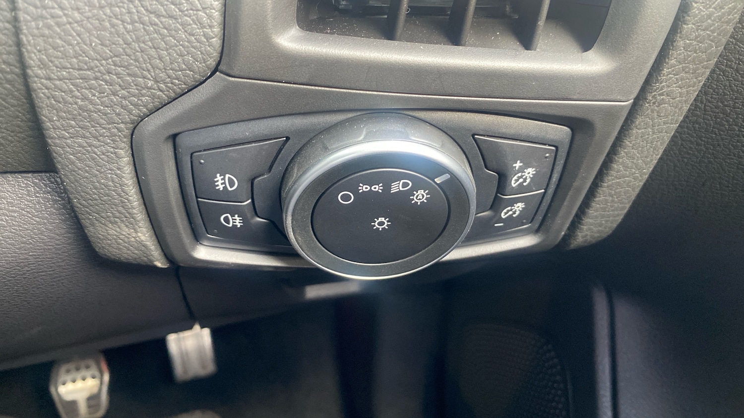 Used Ford Focus 2017 for sale - 77676193: Photo 33