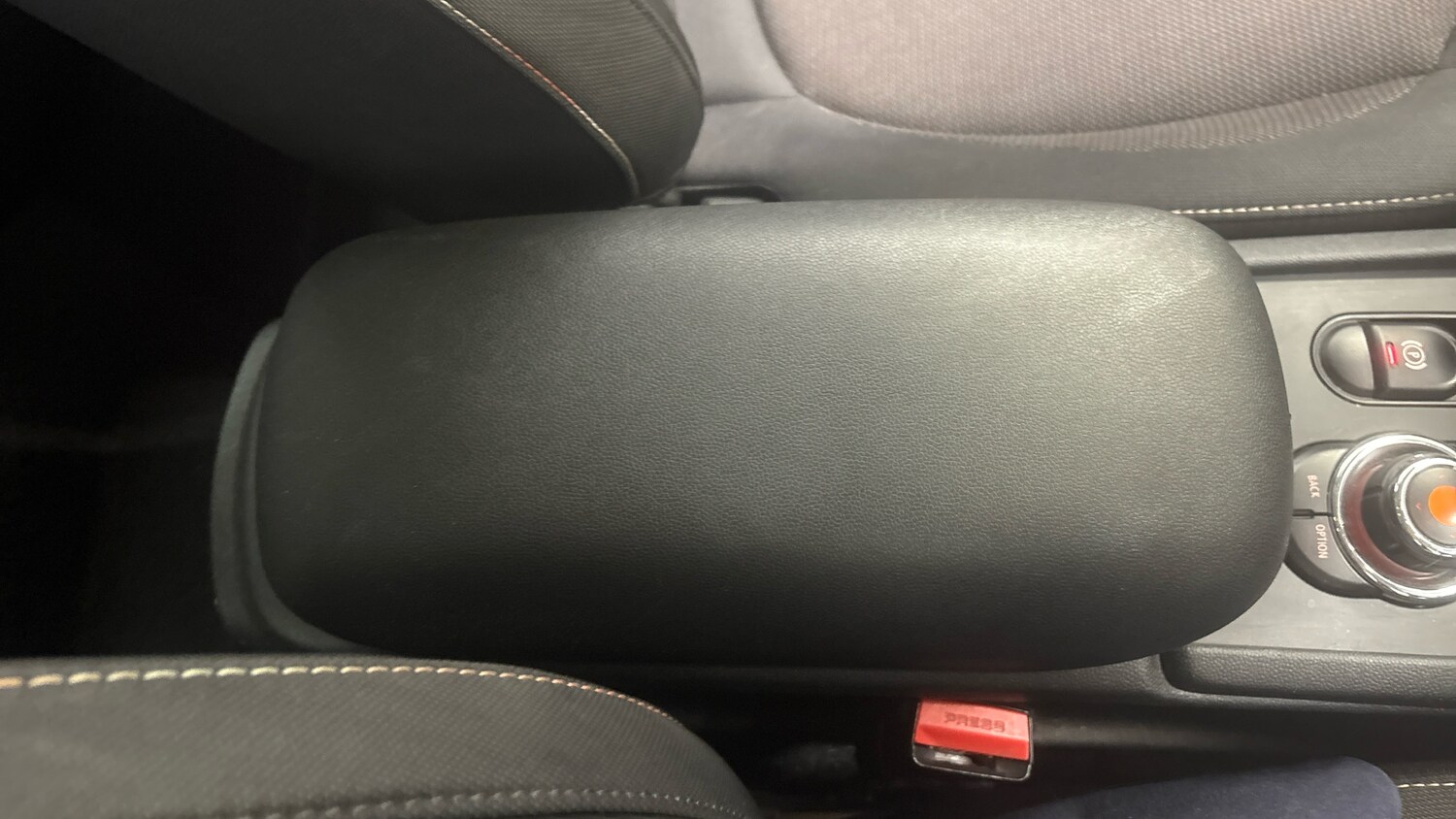 Used MINI Clubman 2019 for sale - 76329906: Photo 34