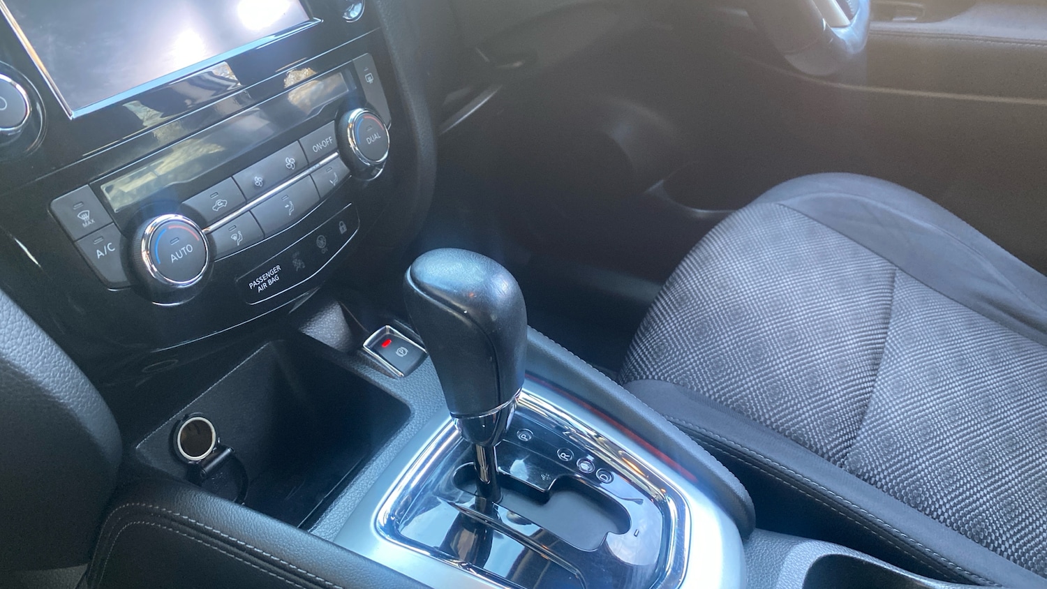 Used Nissan Qashqai 2016 for sale - 77375806: Photo 13