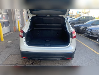 Used Nissan Qashqai 2016 for sale - 77375806: Photo