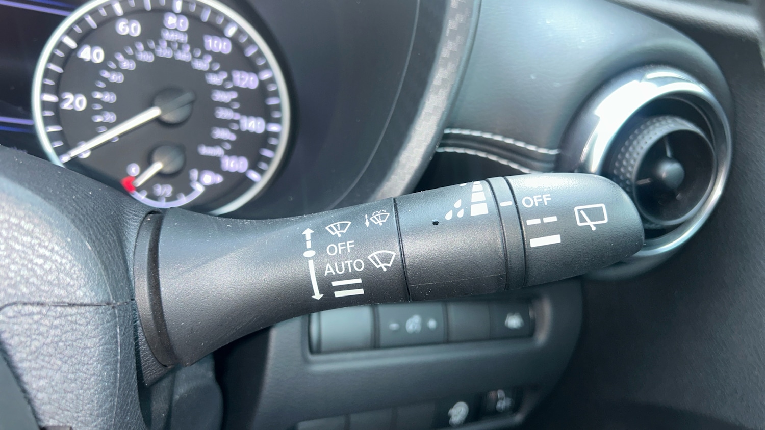 Used Nissan Juke 2022 for sale - 76637261: Photo 37