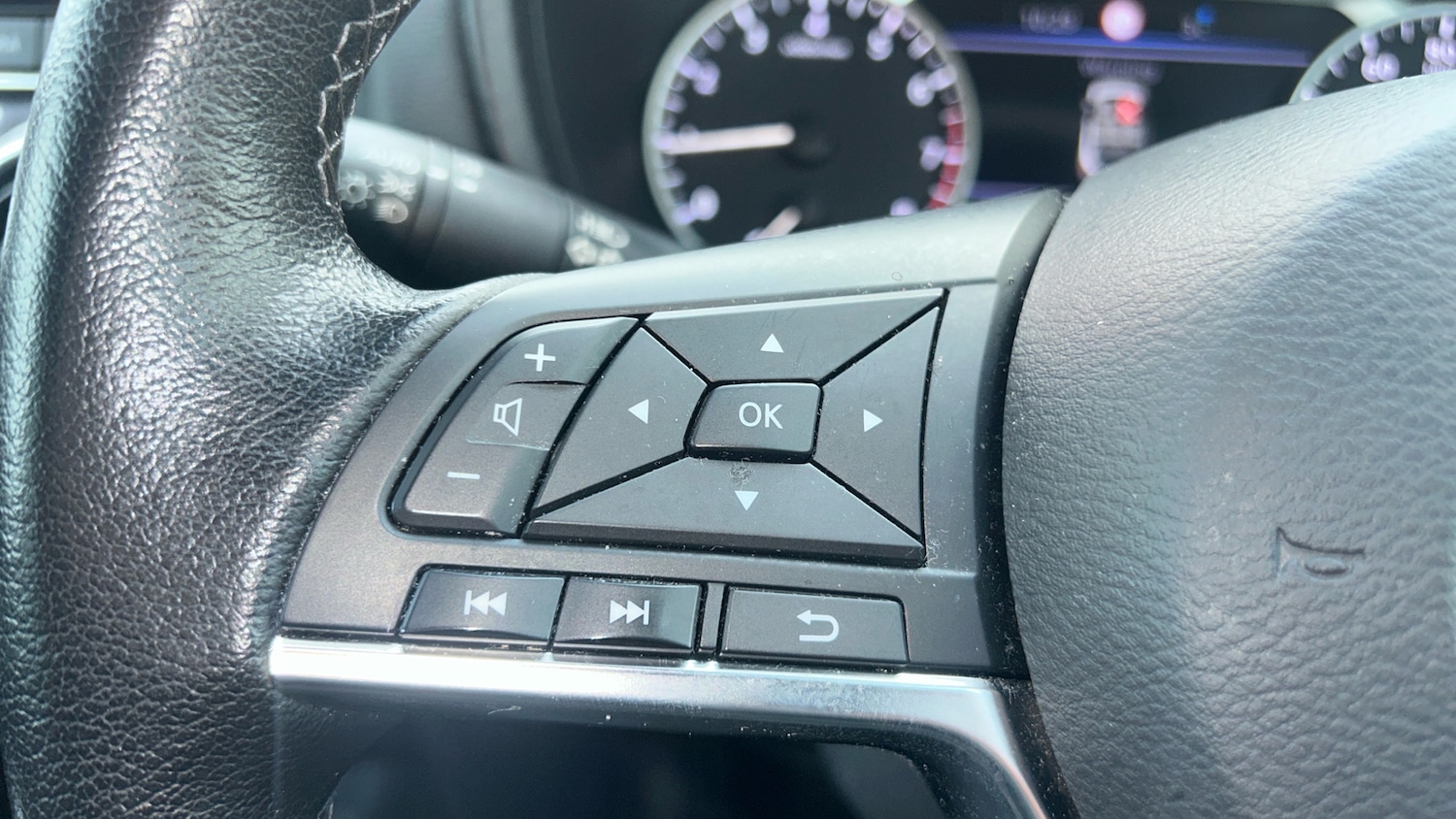 Used Nissan Juke 2022 for sale - 76637261: Photo 38