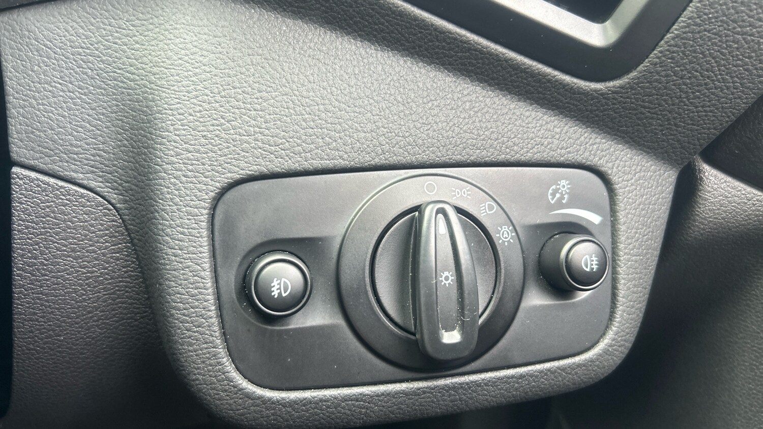 Used Ford Kuga 2018 for sale - 77487040: Photo 30