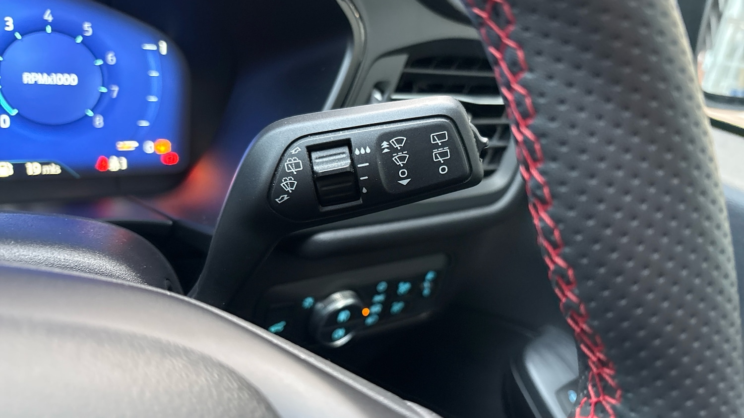 Used Ford Kuga 2023 for sale - 77052928: Photo 30