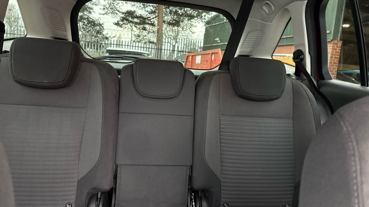 Used Ford Grand C-Max 2017 for sale - 77997502: Photo 15