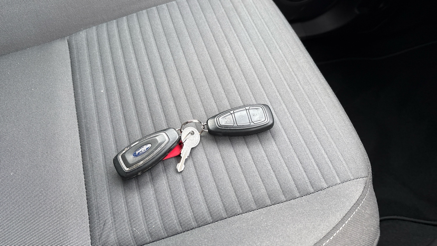 Used Ford Grand C-Max 2017 for sale - 77997502: Photo 19