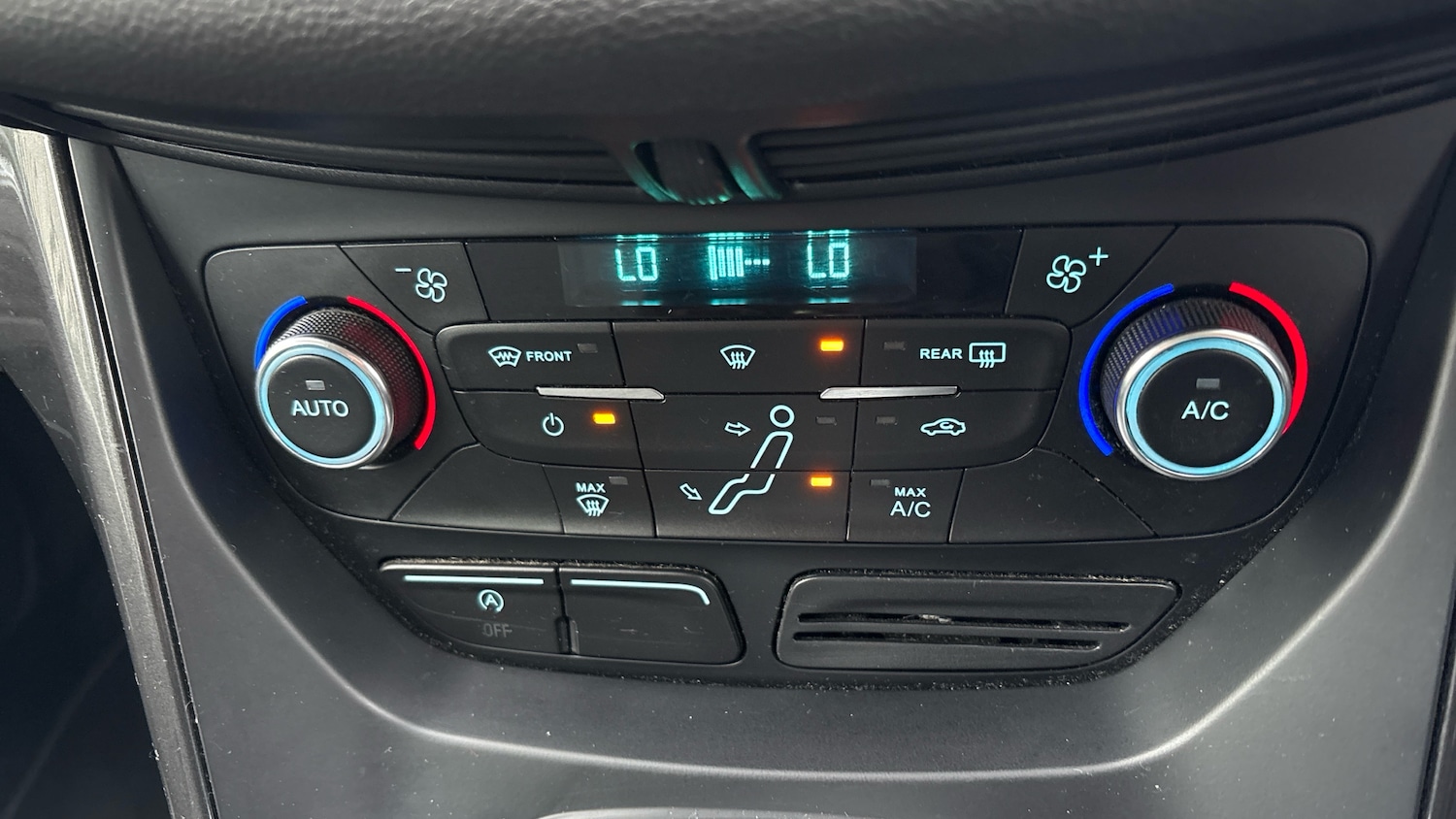 Used Ford Grand C-Max 2017 for sale - 77997502: Photo 29