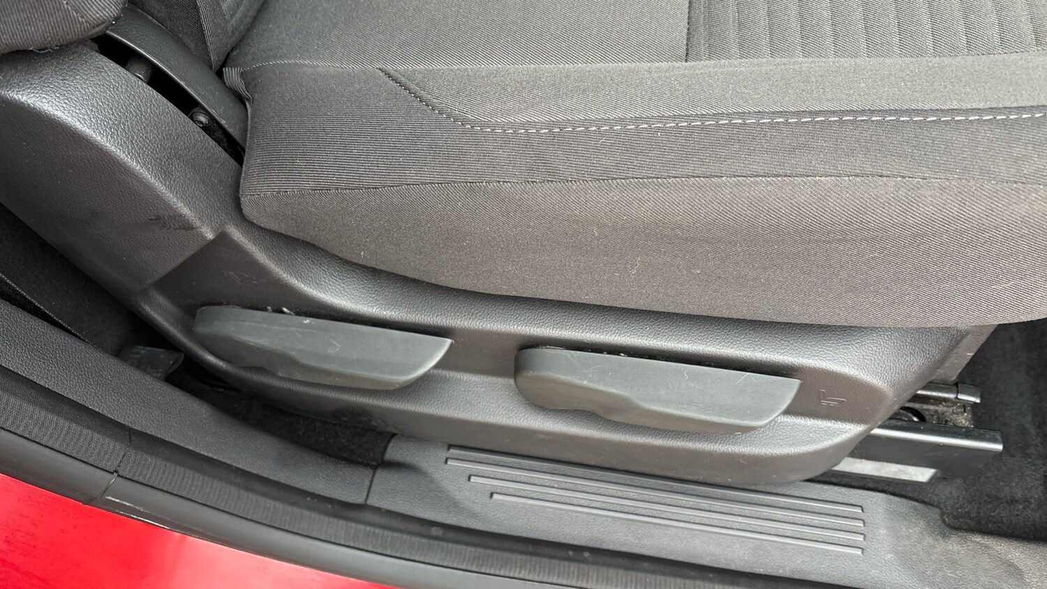 Used Ford Grand C-Max 2017 for sale - 77997502: Photo 42