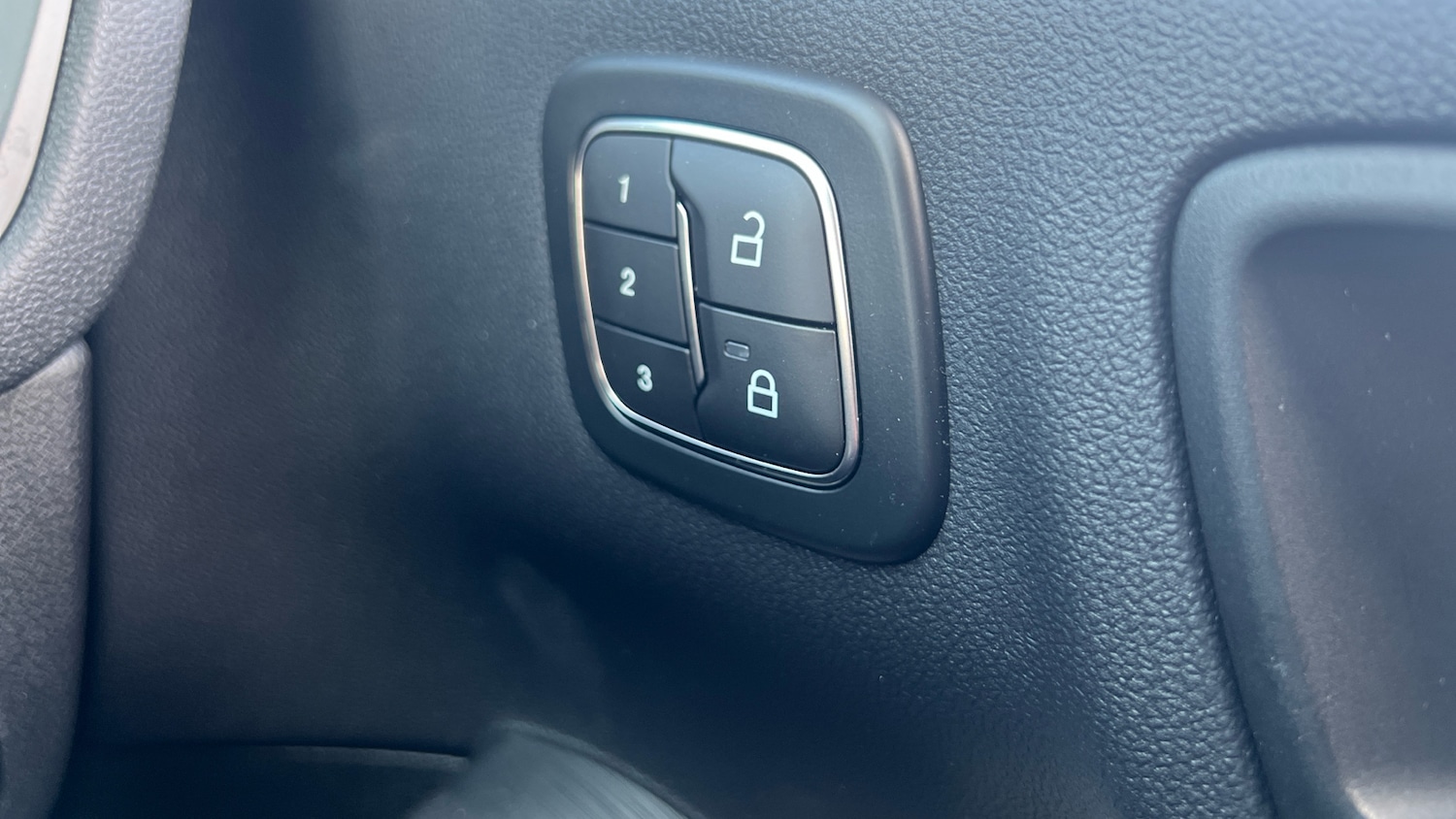 Used Ford Kuga 2025 for sale - 77675304: Photo 27