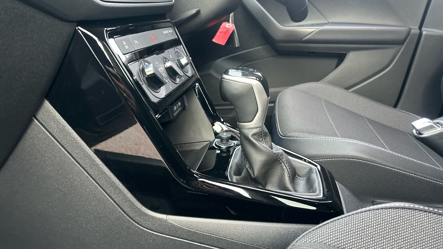 Used Volkswagen T-Cross 2023 for sale - 77591306: Photo 13