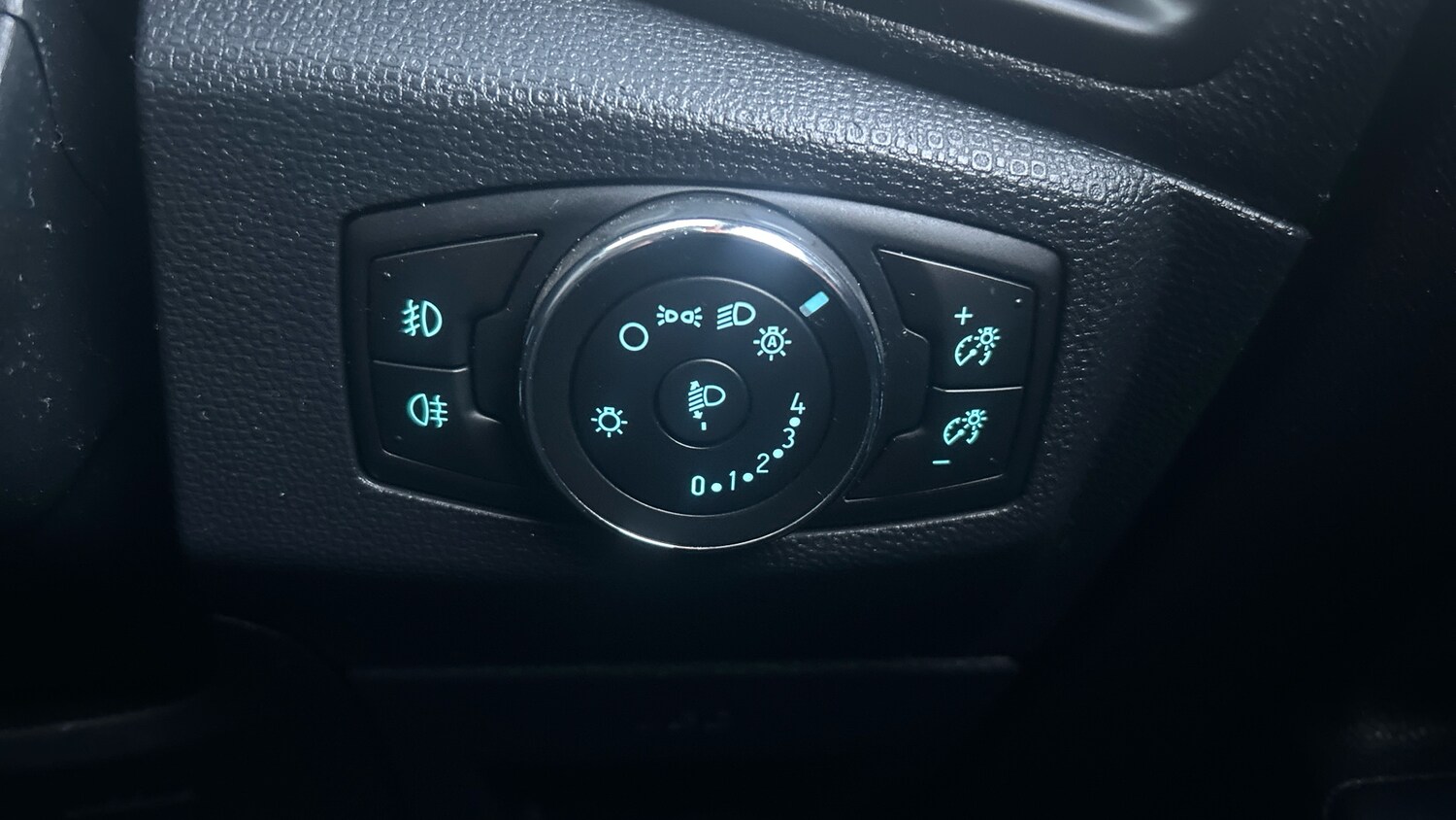 Used Ford Ecosport 2019 for sale - 76696912: Photo 40