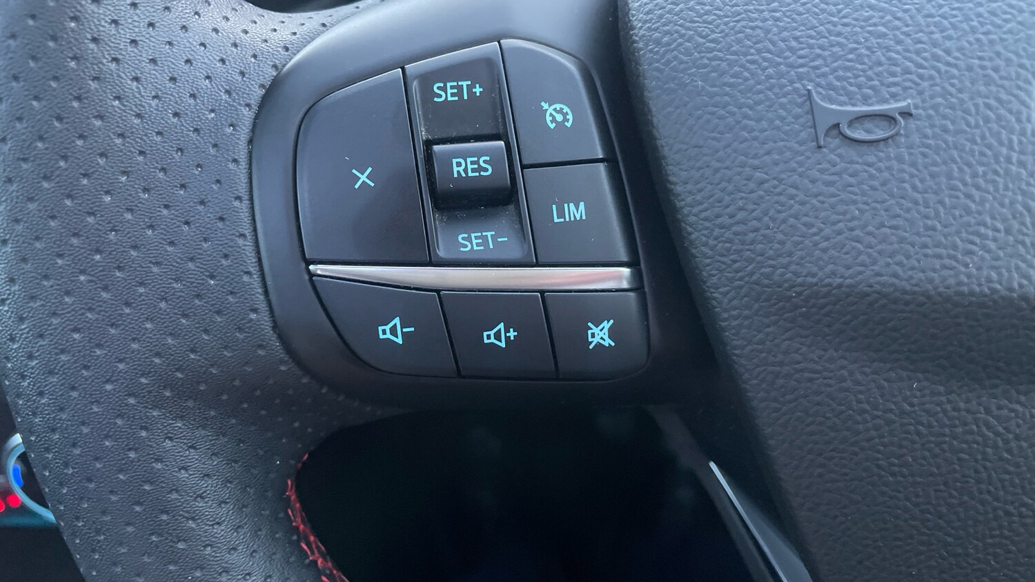 Used Ford Kuga 2023 for sale - 76578090: Photo 37