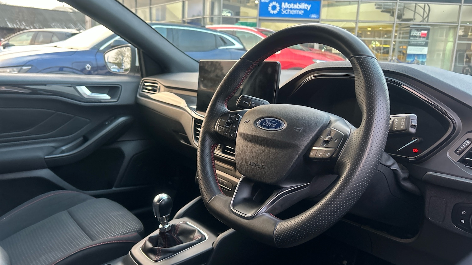 Used Ford Focus 2023 for sale - 76979721: Photo 11