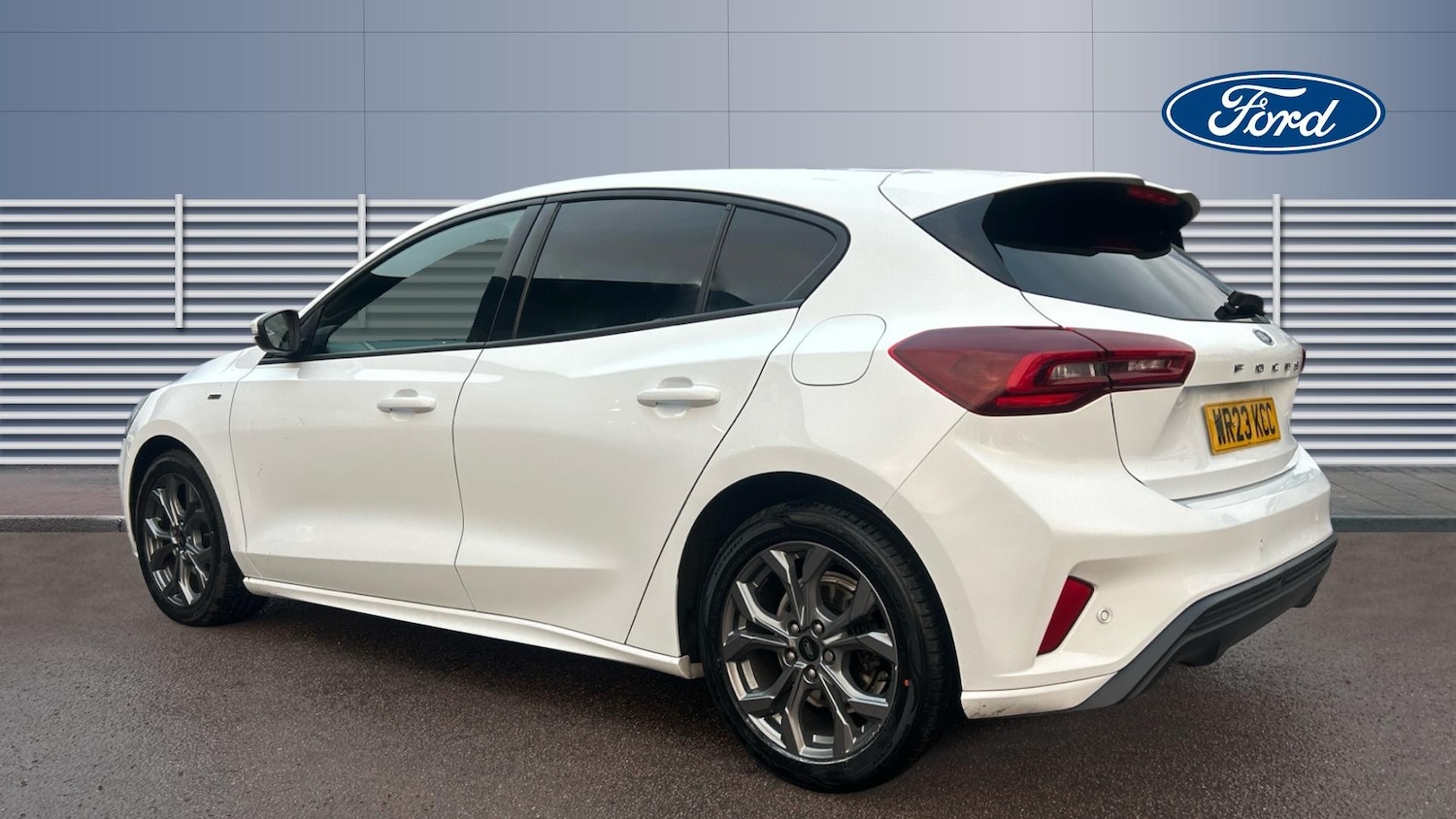 Used Ford Focus 2023 for sale - 76979721: Photo 2