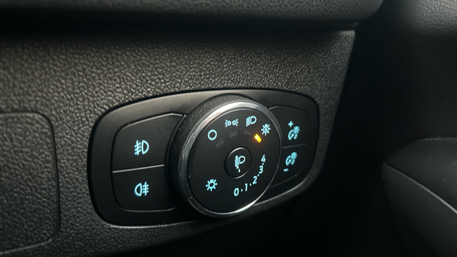 Used Ford Focus 2023 for sale - 76979721: Photo 28