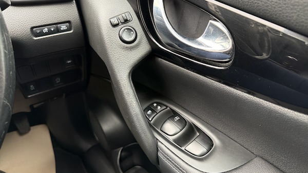 Used Nissan Qashqai 2017 for sale - 76298883: Photo 26