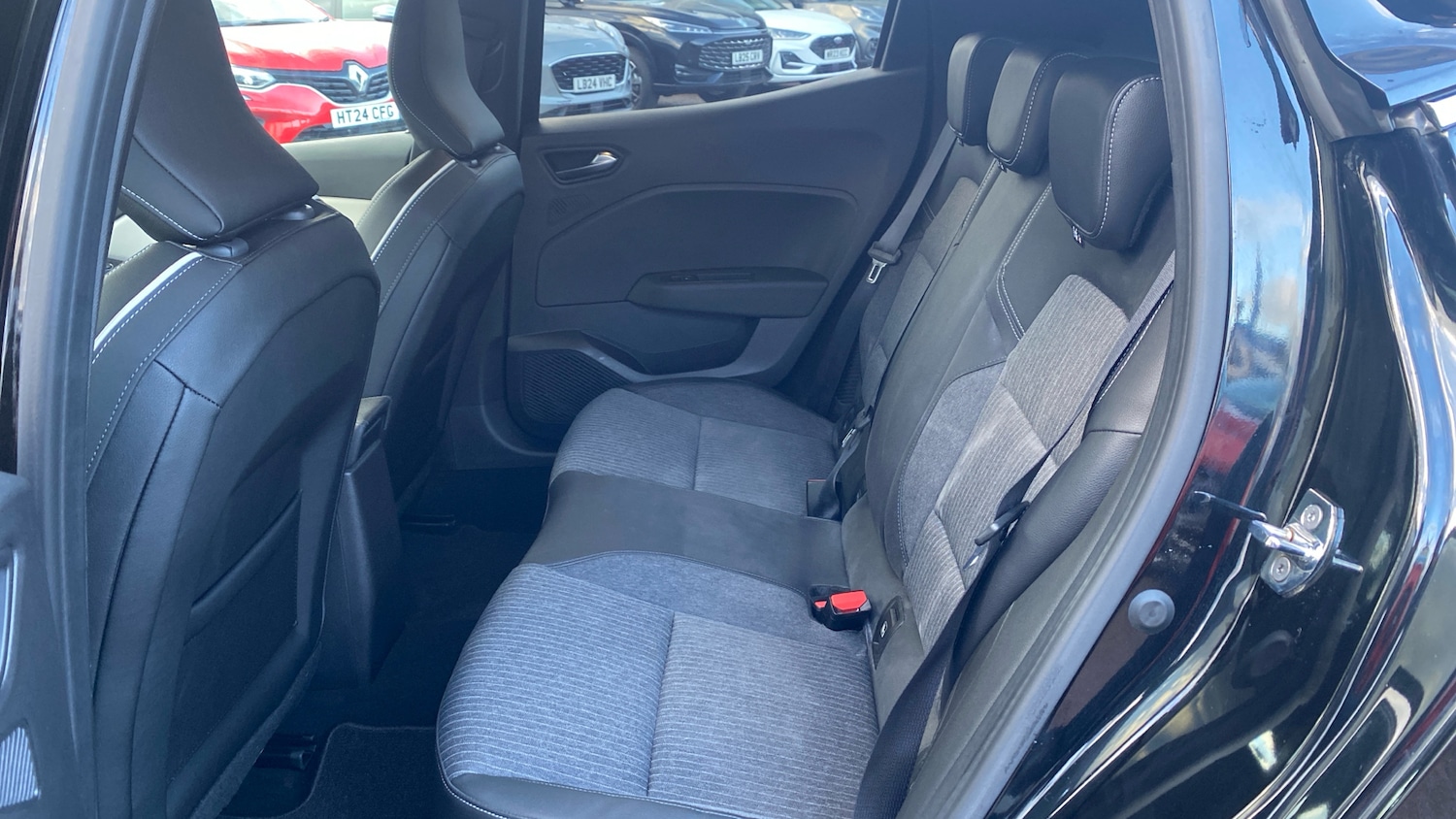 Used Renault Clio 2022 for sale - 77135636: Photo 16