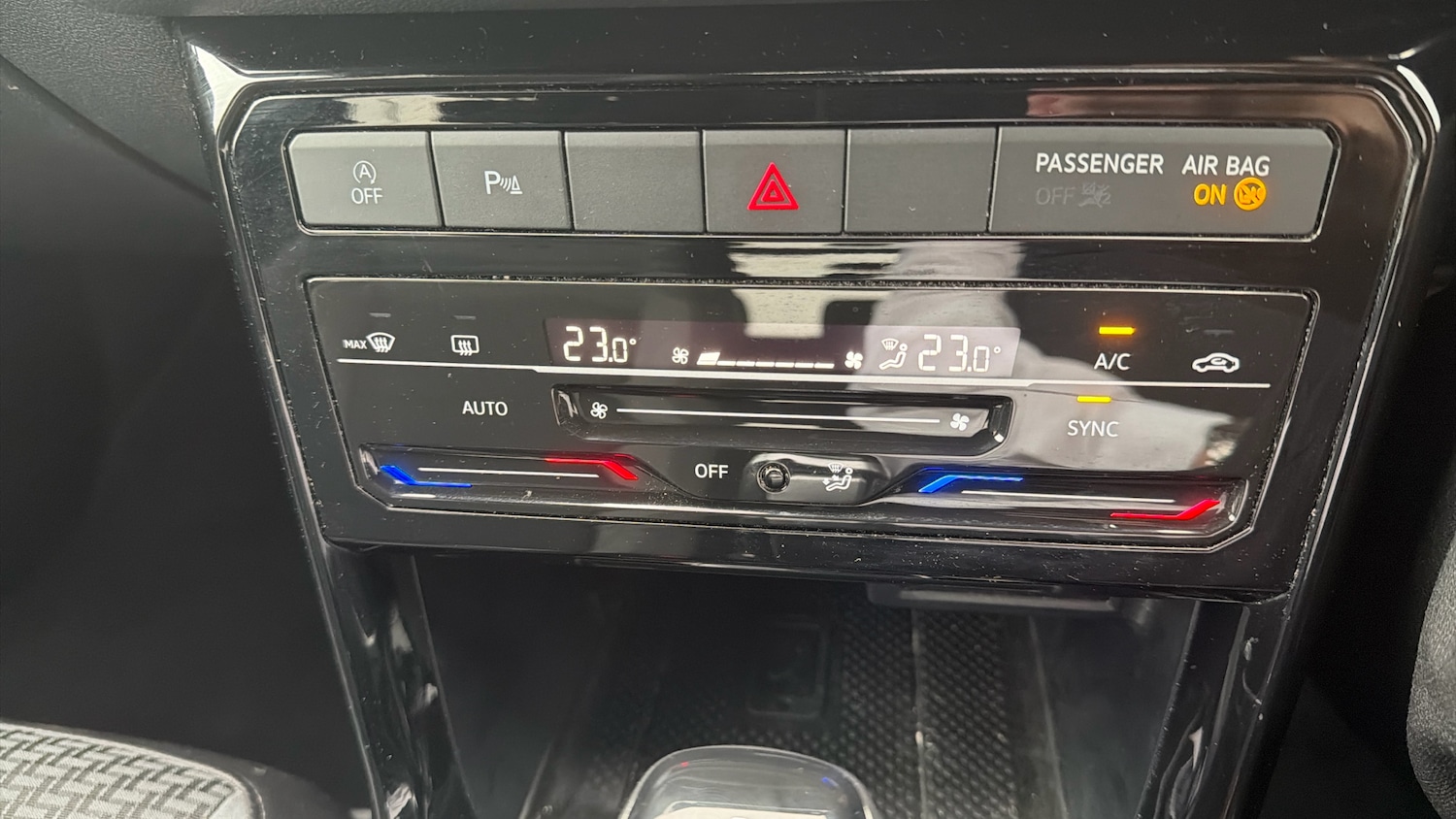 Used Volkswagen T-Cross 2022 for sale - 76319515: Photo 22
