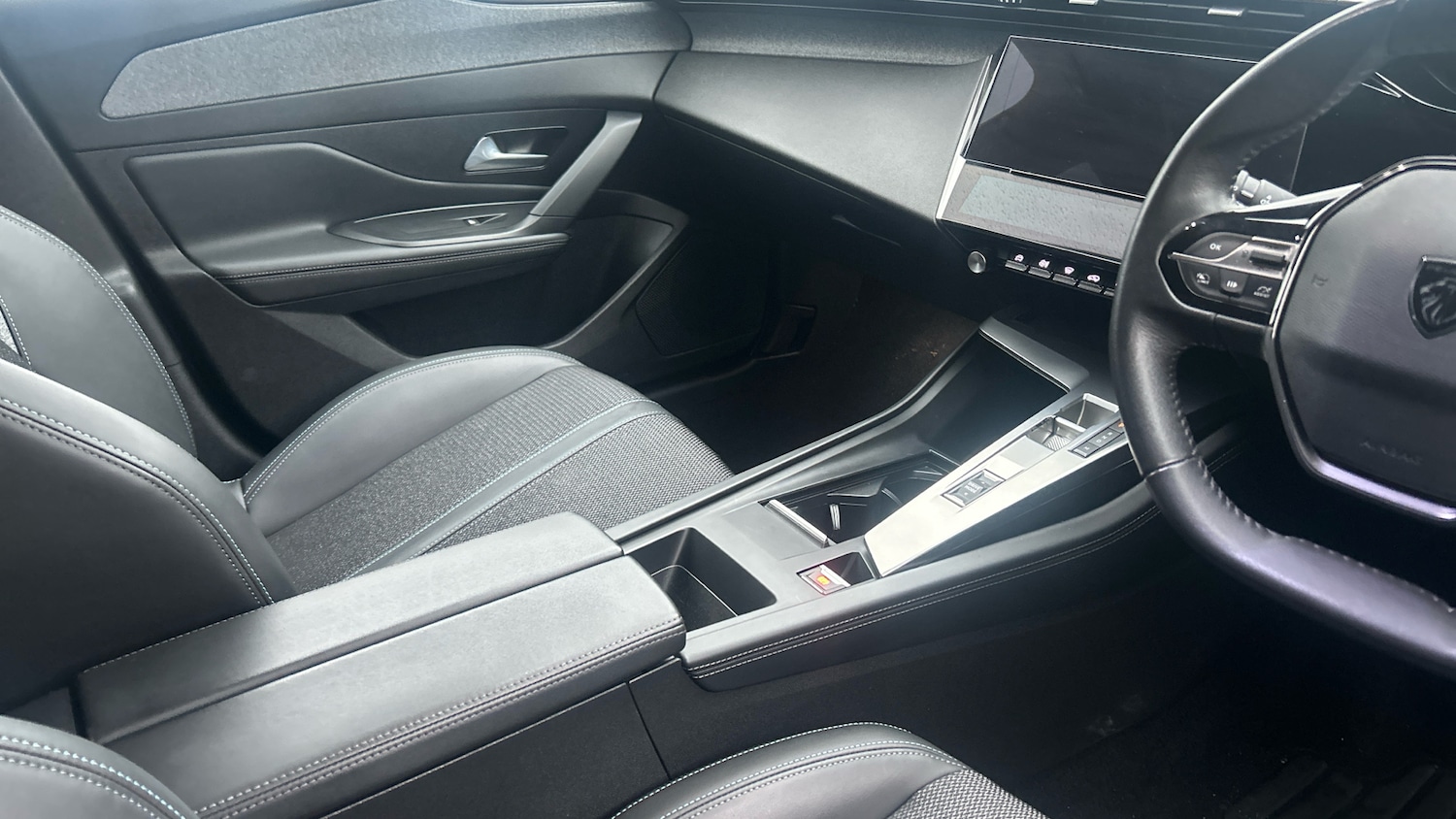 Used Peugeot 308 2022 for sale - 77220252: Photo 14