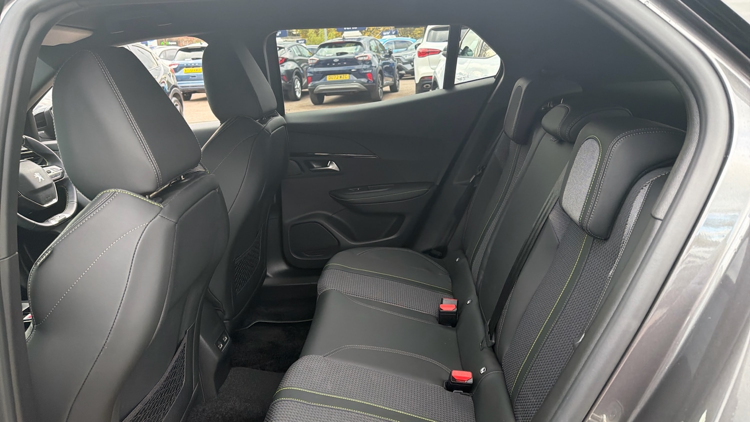 Used Peugeot 2008 2023 for sale - 76352398: Photo 16