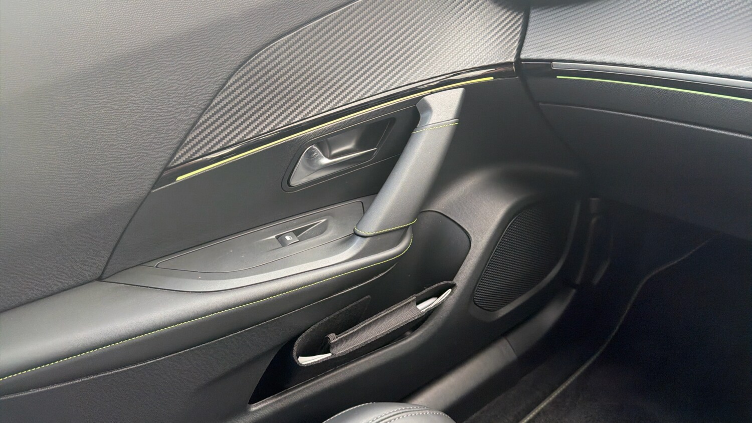 Used Peugeot 2008 2023 for sale - 76352398: Photo 45