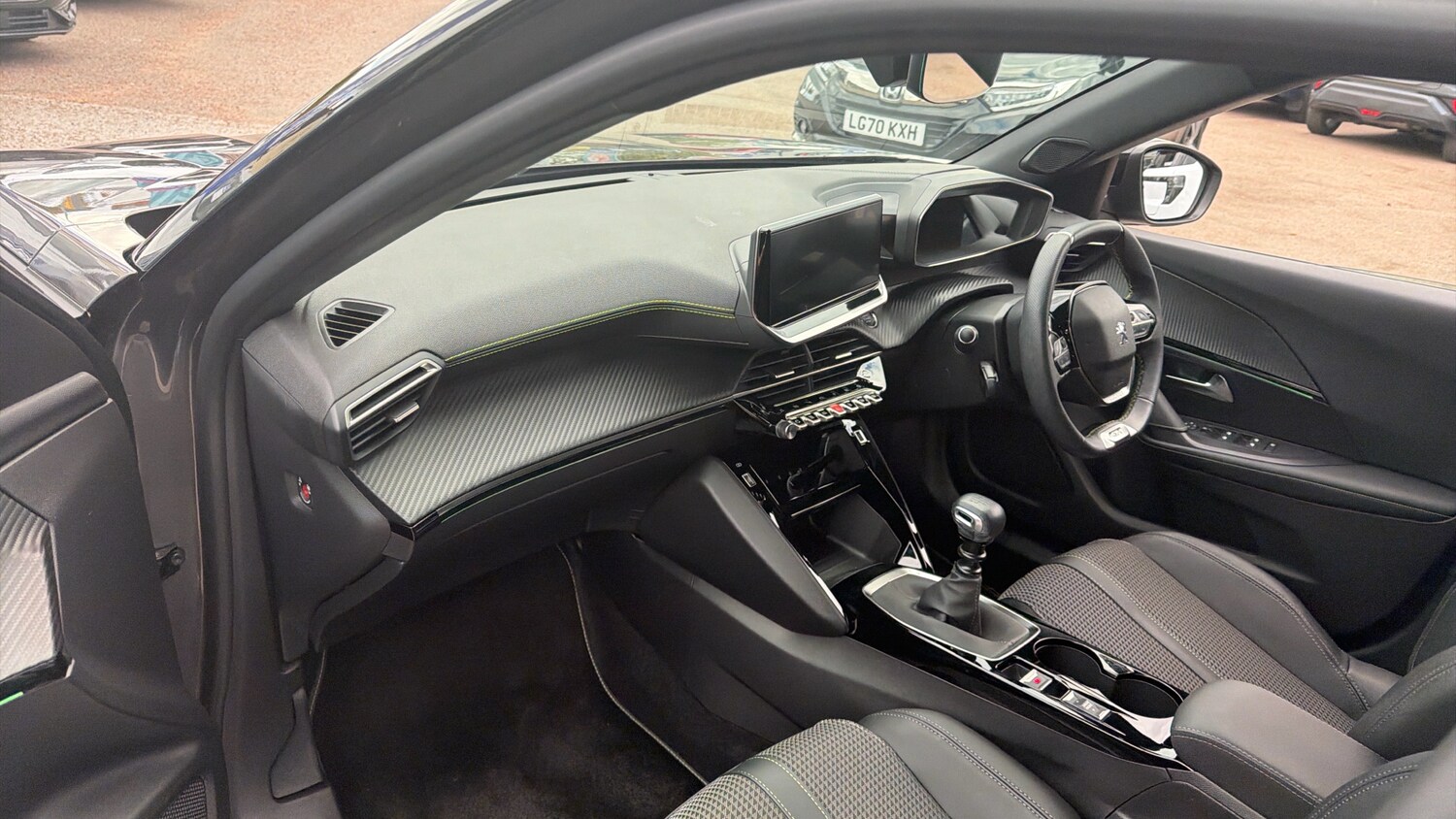 Used Peugeot 2008 2023 for sale - 76352398: Photo 9