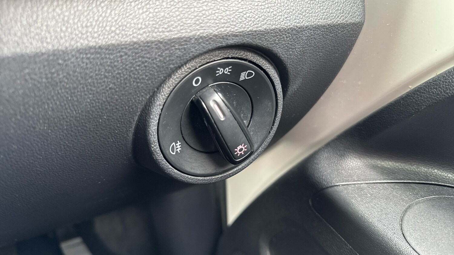 Used Volkswagen up! 2018 for sale - 77830428: Photo 22