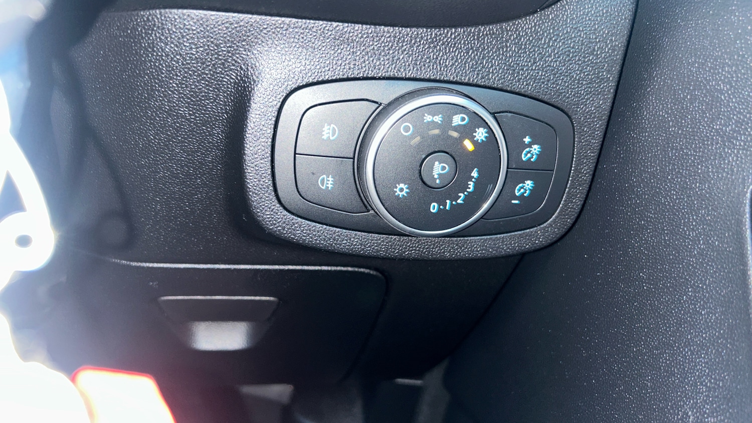 Used Ford Fiesta 2017 for sale - 77258731: Photo 39