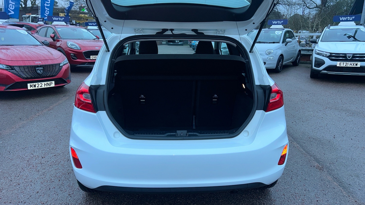 Used Ford Fiesta 2017 for sale - 77258731: Photo 4