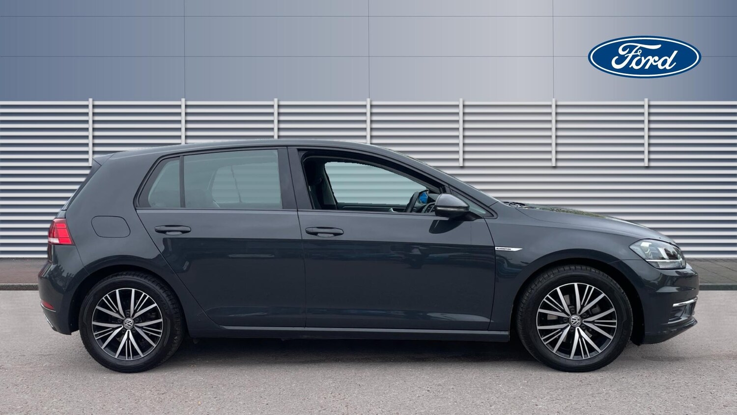 Used Volkswagen Golf 2018 for sale - 76286752: Photo 5