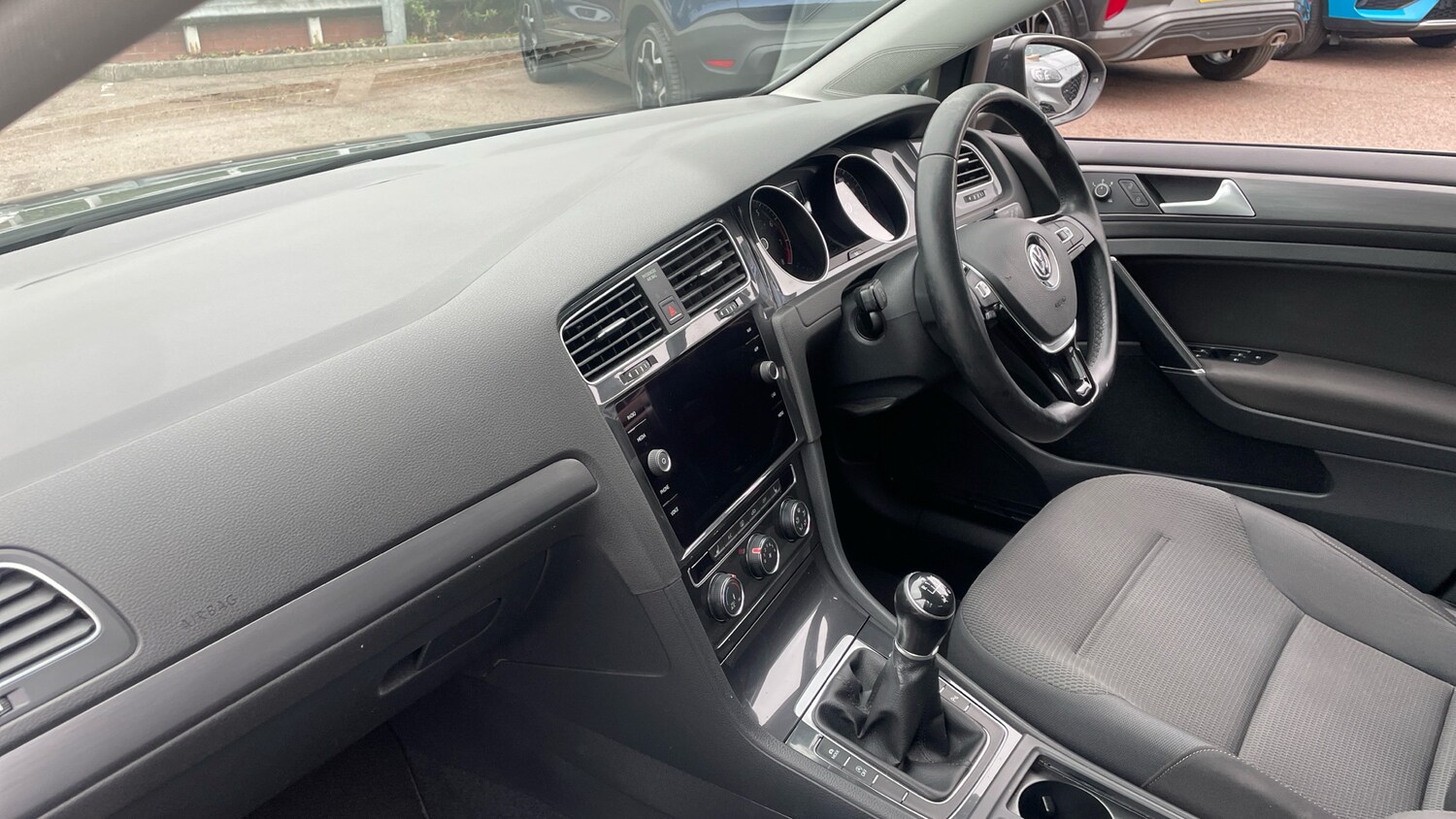 Used Volkswagen Golf 2018 for sale - 76286752: Photo 9