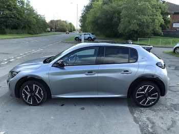 Used Peugeot 208 2025 for sale - 76176970: Photo