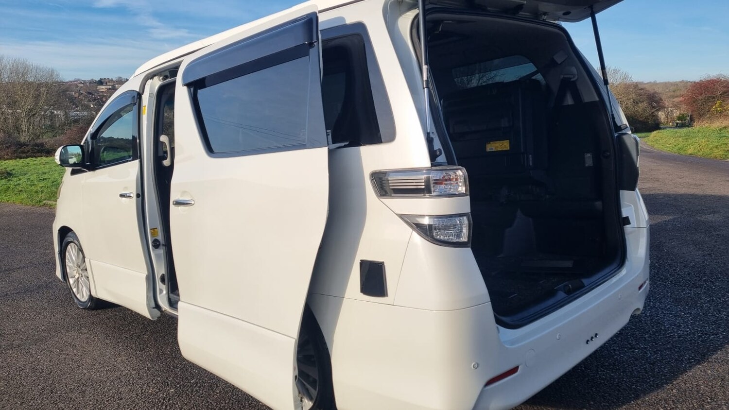 Used Toyota Vellfire for sale - 76941725: Photo 25