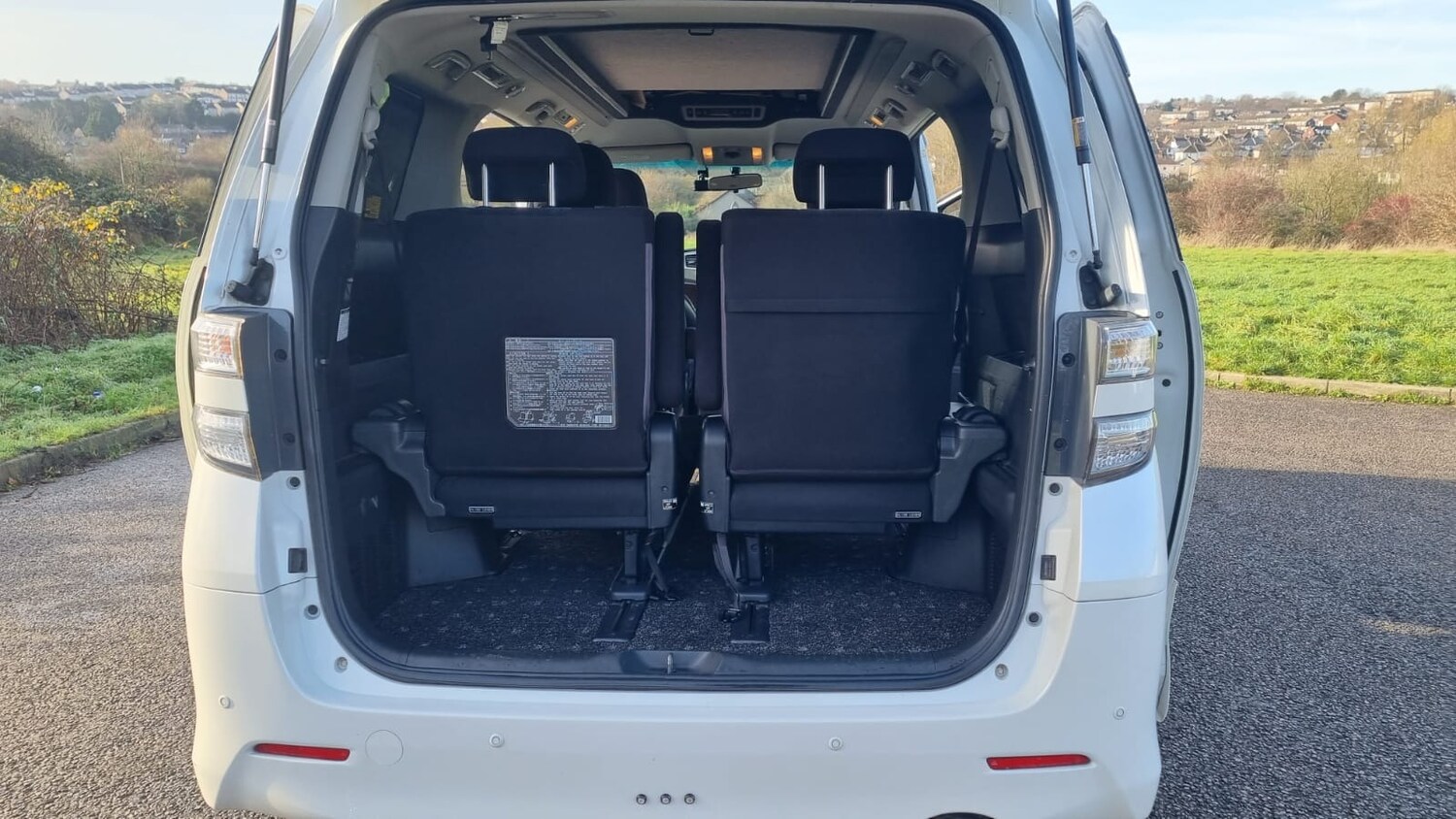 Used Toyota Vellfire for sale - 76941725: Photo 27