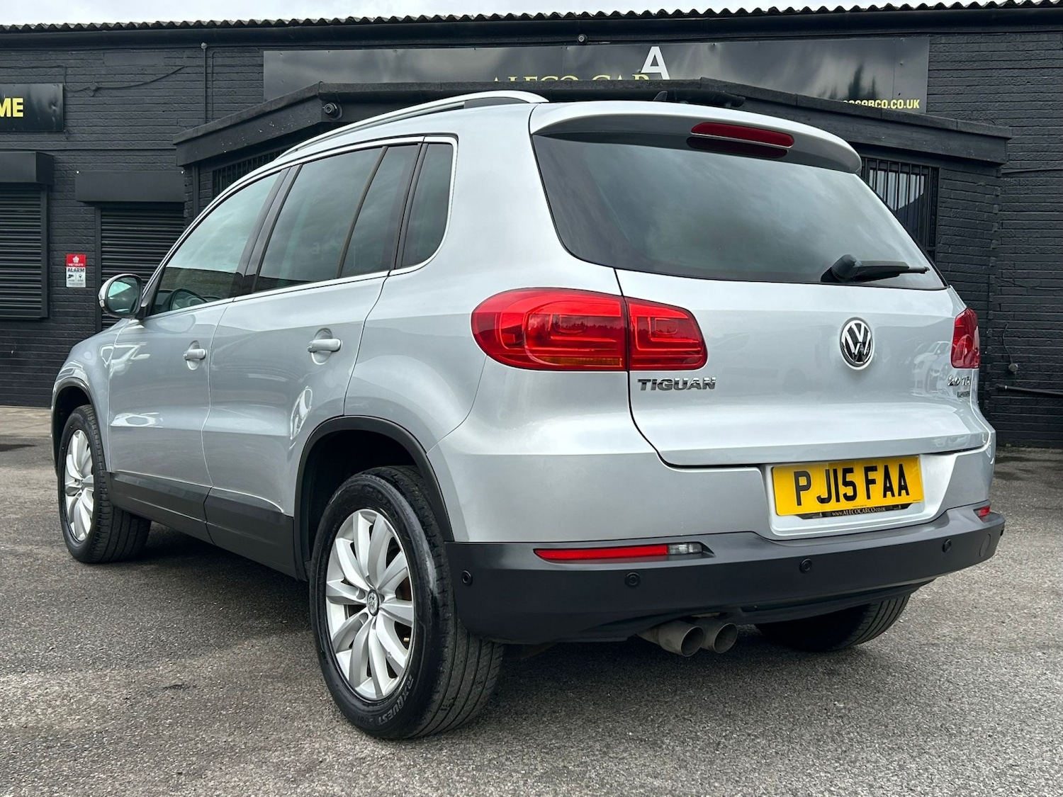 Used Volkswagen Tiguan 2015 for sale - 76011276: Photo 3