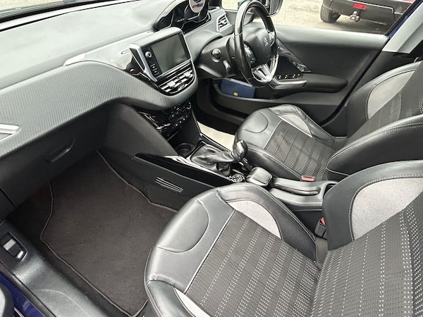 Used Peugeot 2008 2015 for sale - 76242856: Photo 12