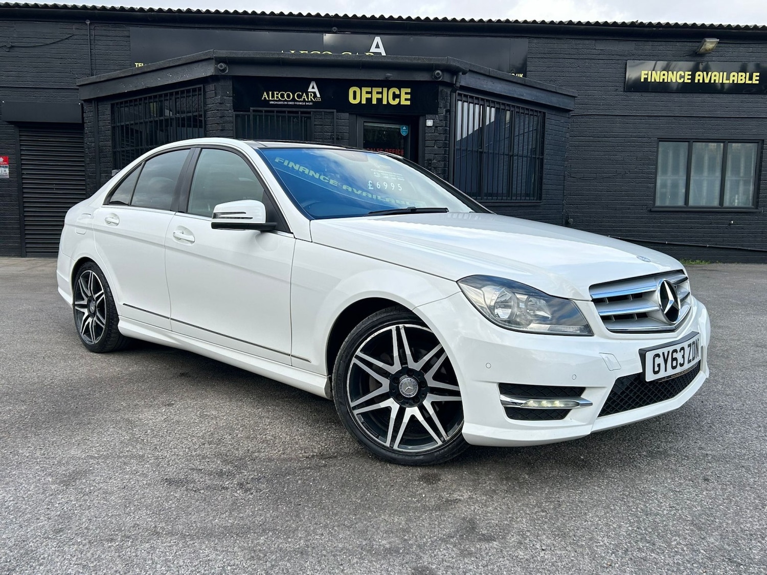 Used Mercedes-Benz C Class 2014 for sale - 76358048: Photo 7