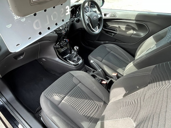 Used Ford Fiesta 2015 for sale - 76242909: Photo 12